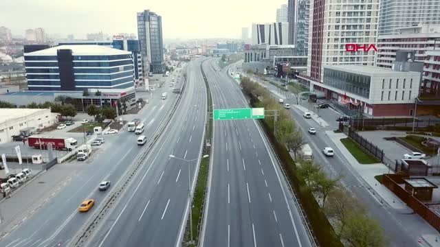 İstanbul Atatürk Havalimanında Taşınma Sürüyor