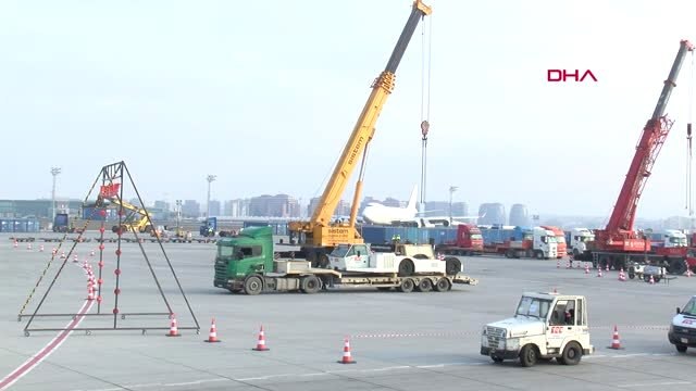 İstanbul Atatürk Havalimanında Taşınma Sürüyor