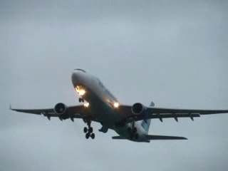 Décollage d'un A330-223 Air Carïbes à Brest