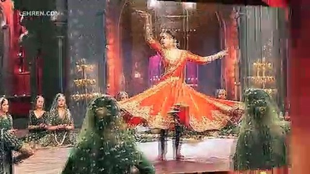 Madhuri Dixit Thinks Saroj Khan Makes Women Look Graceful On-Screen