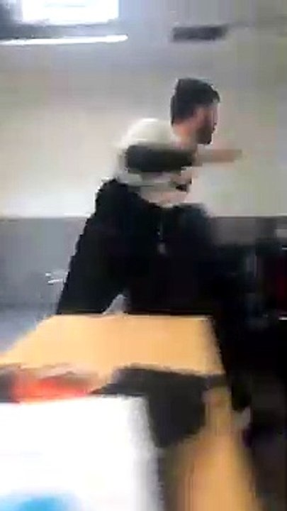 Ils rigolaient dans la classe pour faire amuser leurs collègues mais ça a mal tourné