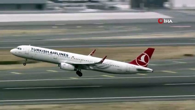 İstanbul Havalimanı'ndan İlk Uçak Ankara'ya Hareket Etti