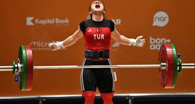 Şaziye Erdoğan, Altın Madalya Kazandı