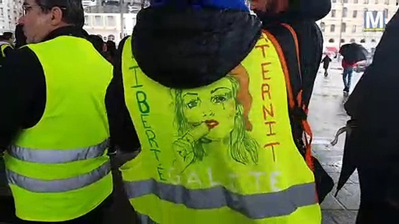 À Marseille, les Gilets bravent la pluie pour leur Acte XXI