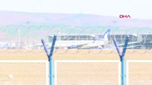 İstanbul Havalimanı'ndan Kalkan İlk Tarifeli Uçak Ankara'ya İndi