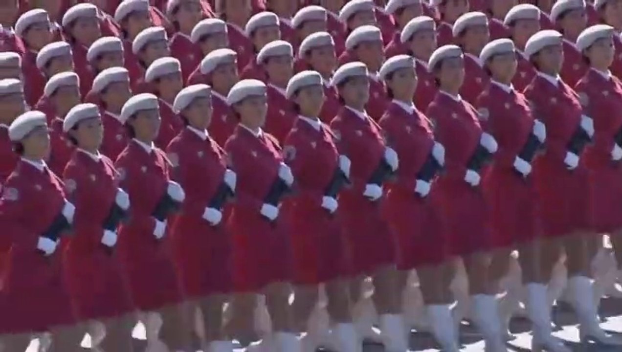 MUST WATCH women marched Neelathaamara's Videos how nice