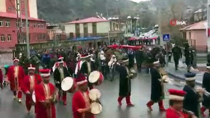 Çukurca’da mehteranlı sünnet şenliği