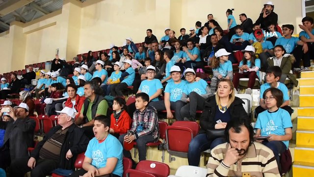 Dünya Masa Tenisi Günü'nde Masa Tenisi Festivali