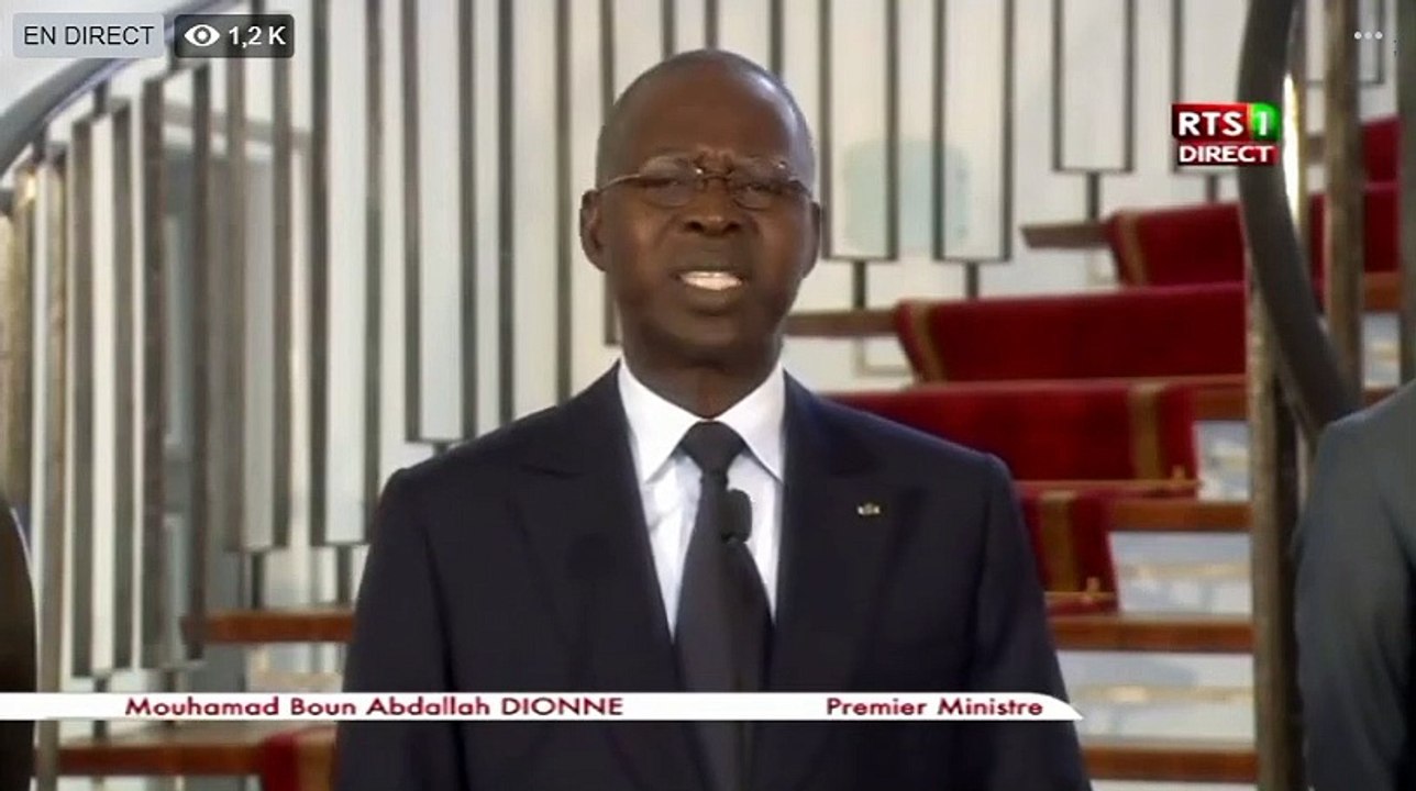 Premier discours de Boune Dionne qui confirme la suppression du poste de Premier ministre