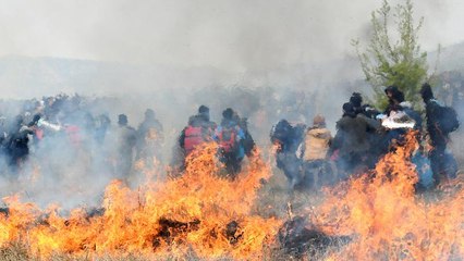 Νέα επεισόδια στα Διαβατά με πρόσφυγες και ΜΑΤ (vid)