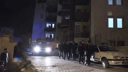 Anne ve Babasını Yaraladı Kız Kardeşini Öldürdü