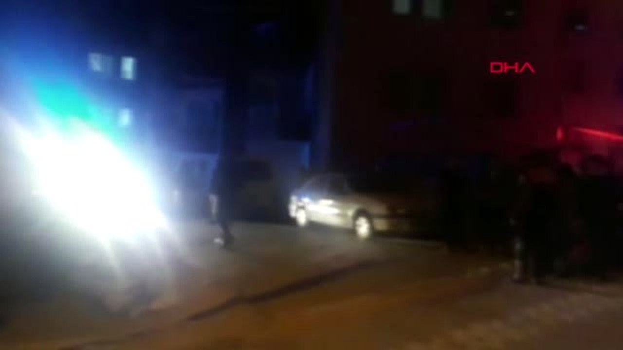 Niğde Kız Kardeşini Öldürdü, Anne ve Babasını Yaraladı