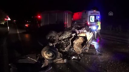 Hurdaya Dönen Otomobilden Sağ Çıktılar