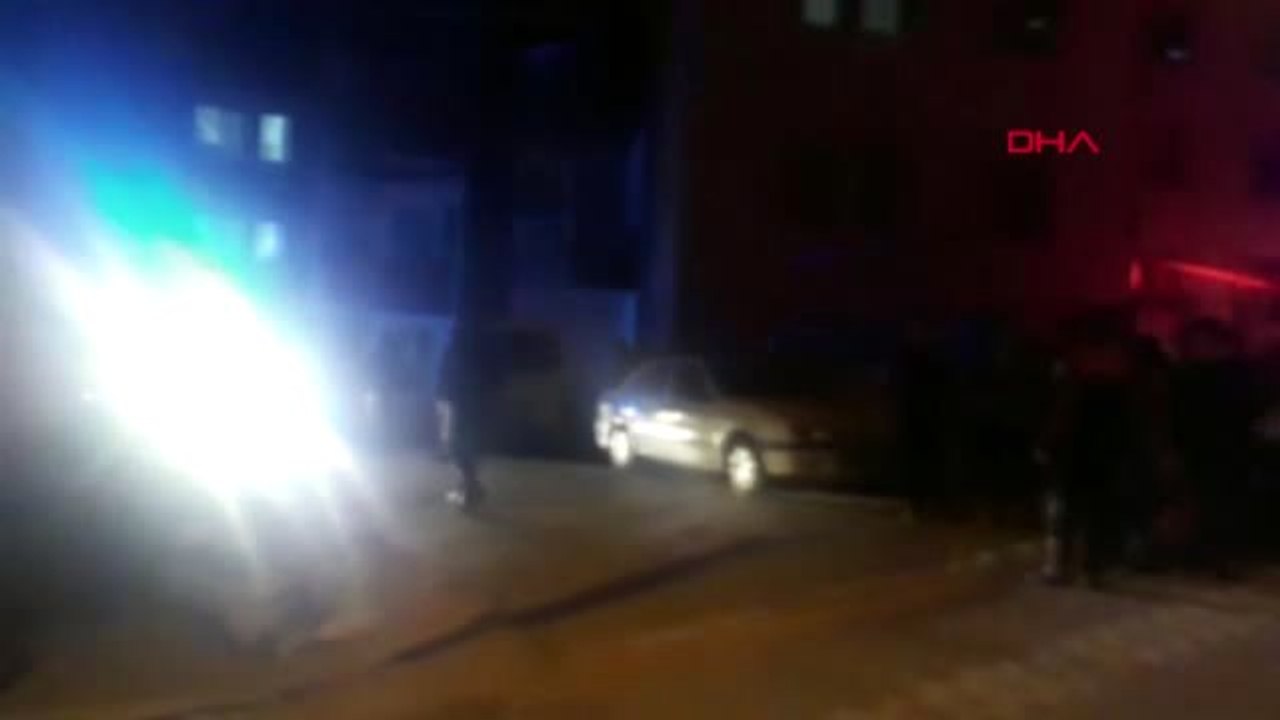 Niğde Kız Kardeşini Öldürdü, Anne ve Babasını Yaraladı