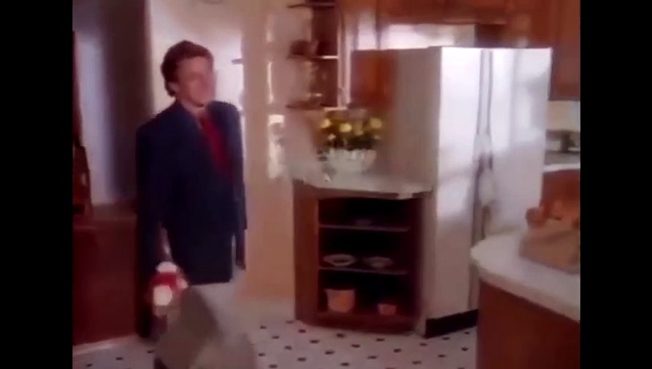 Tales from the crypt: s3e1 loved to death