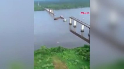 Dha Dış ? Feribot Köprüye Çarptı, İki Otomobil Suya Düştü