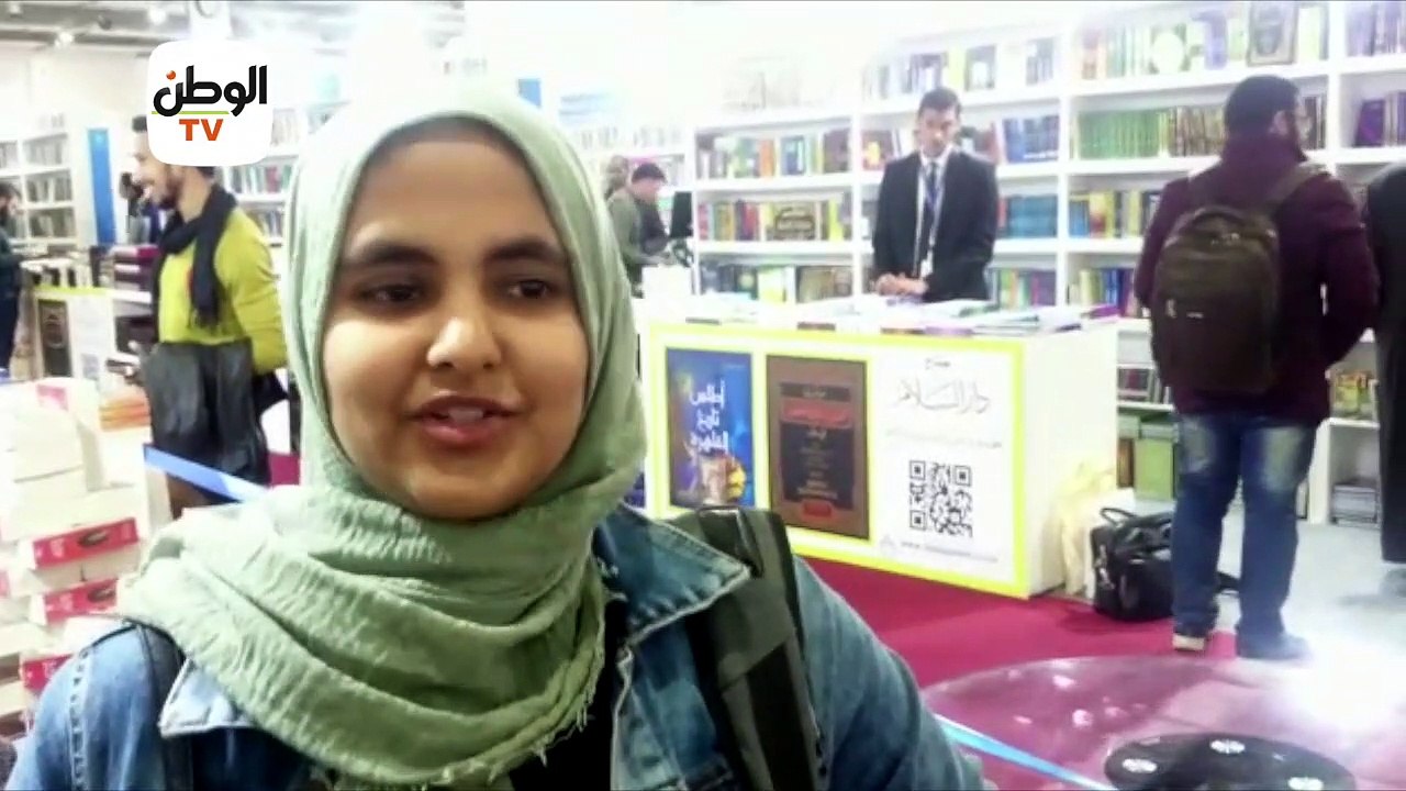 «شنطة السفر».. وسيلة زائري معرض الكتاب لحمل الكتب