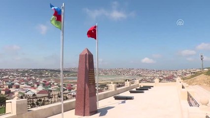 Bakü Türk Okulları Öğrencileri Digah Türk Şehitliği'nde Fidan Dikti