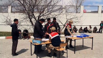 Van’da 69 düzensiz göçmen yakalandı