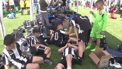 Azeri Çocuklar İzmir'de Yabancılık Çekmedi