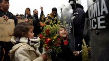 درگیری پلیس ضدشورش یونان با پناهجویان