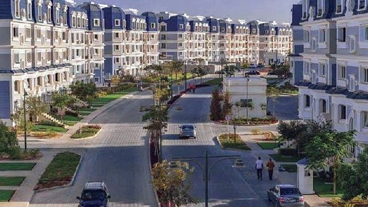 I Villa A Garden in mountain view hyde park For Sale