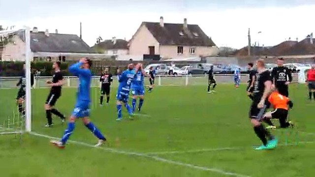 07/04/2019 : Soulgé B VS Forcé US 2 : 0-0. Coup Franc pour Soulgé.