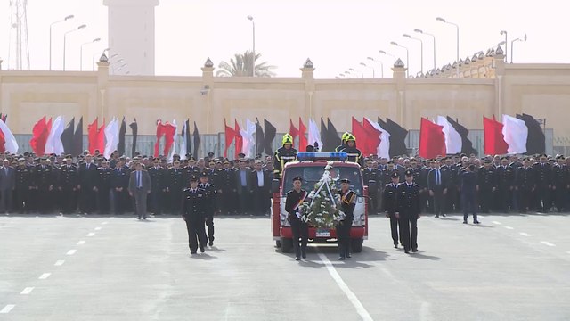 وزير الداخلية يتقدم الجنازة العسكرية لشهيد قسم النزهة