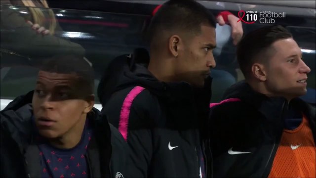 Mbappe with a funny reaction to Choupo-Moting miss vs Strasbourg!