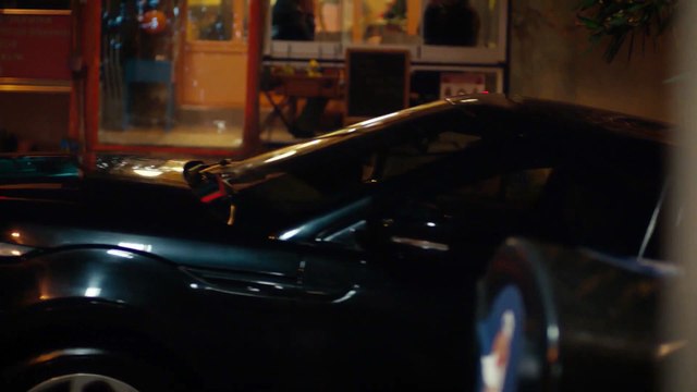 Azra tehdit altında! (Bölüm Sonu) - Elimi Bırakma 35. Bölüm