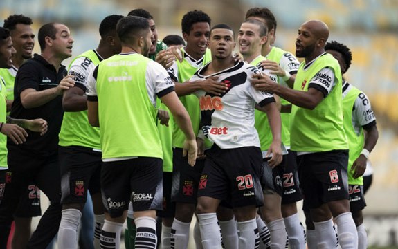 Veja os gols da vitória do Vasco sobre o Bangu na semifinal do Carioca