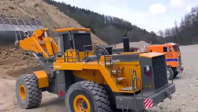 الصليب الأحمر القط 777 تحطم! شاحنة حادث في موقع البناء! أكبر الصليب الأحمر الحادث