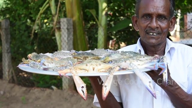 Grilled crab recipe cooking by grandpa - Village style