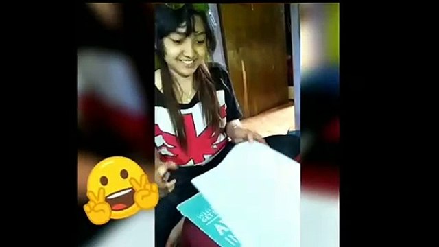 Dek Jihan Audy Ngerjain PR Atau Nulis Surat Cinta... TERBARU