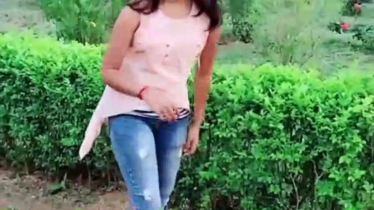 Phool keno lal hoy se ki bola jay.Love song.monoranjon video.