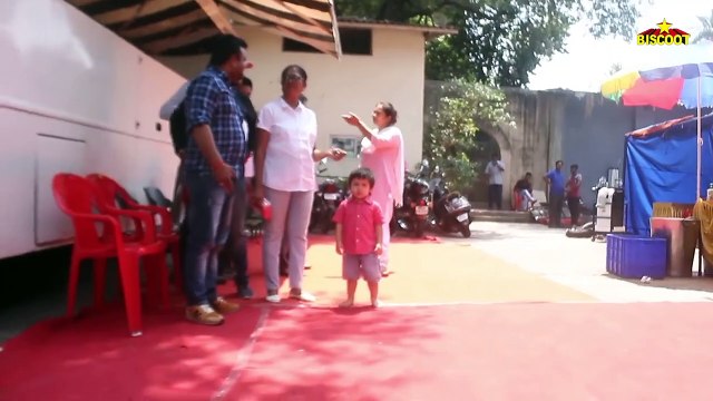 UNBELIEVABLE Taimur ali Khan is XEROX of Dad Saif ali khan -Nawab of Pataudi