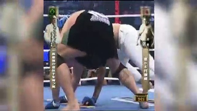 Sport - Royce Gracie, king of Brazilian jiu-jitsu, against sumo legend Akebono