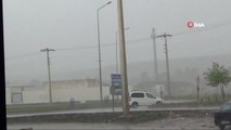Didim'de Şiddetli Yağmur...bulvar ve Caddeler Sular Altında Kaldı, Rögarlar Taştı
