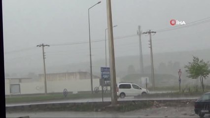 Didim'de Şiddetli Yağmur...bulvar ve Caddeler Sular Altında Kaldı, Rögarlar Taştı