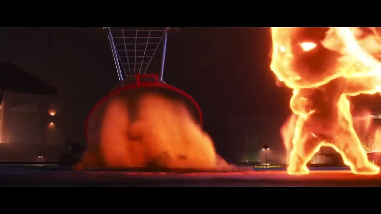 Incredibles 2 | Exclusive Sneak Peek (Jack-Jack & Raccoon)