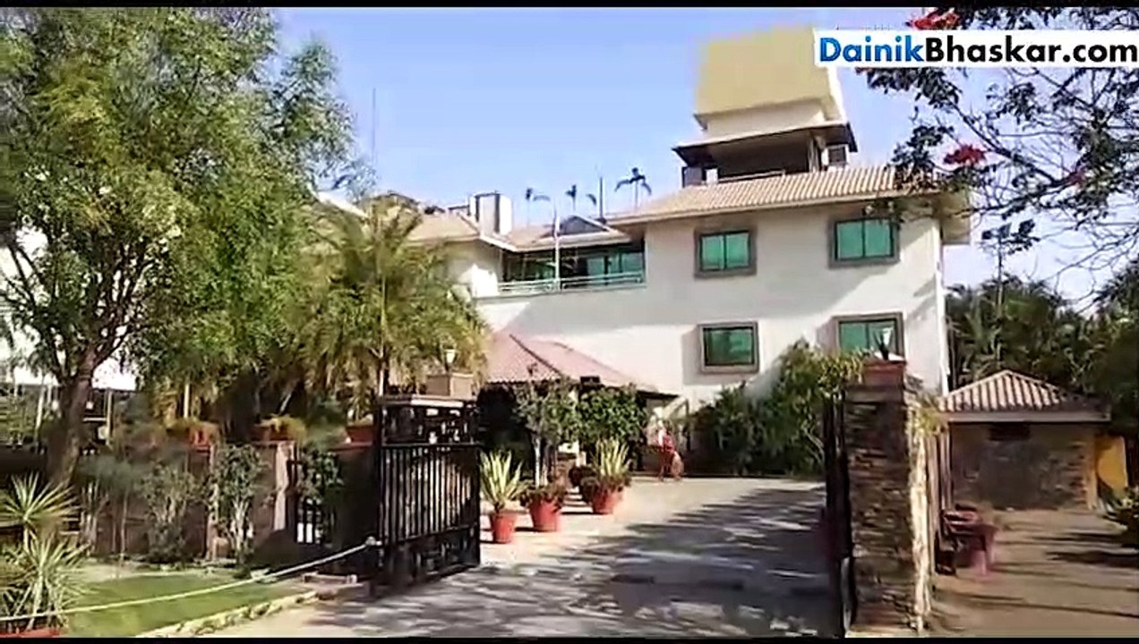 CM के करीबियों के घर रेड, नोट गिनने की मशीनें मंगाईं
