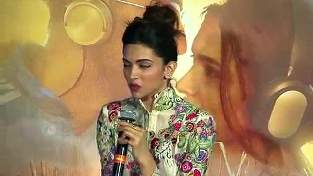 Deepika Padukone NEW LOOK From Chhapaak Goes VIRAL | Laxmi Agarwal