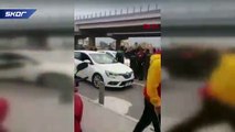 Göztepe’de futbolcular ve taraftar birbirlerine girdi