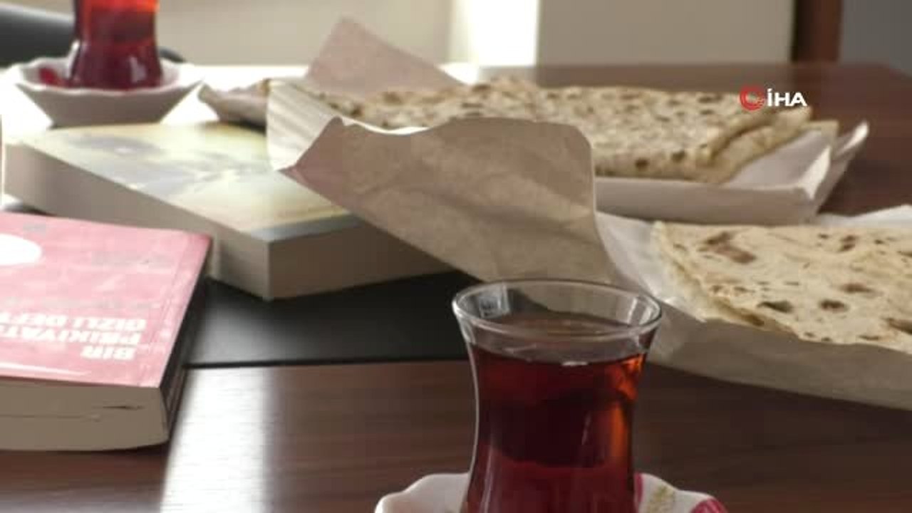 Yazar Akpınar, Sosyal Medyanın 'Mış' Gibi Yapılan Kitap Okuma Kültürüne Karşı Kampanya Başlattı