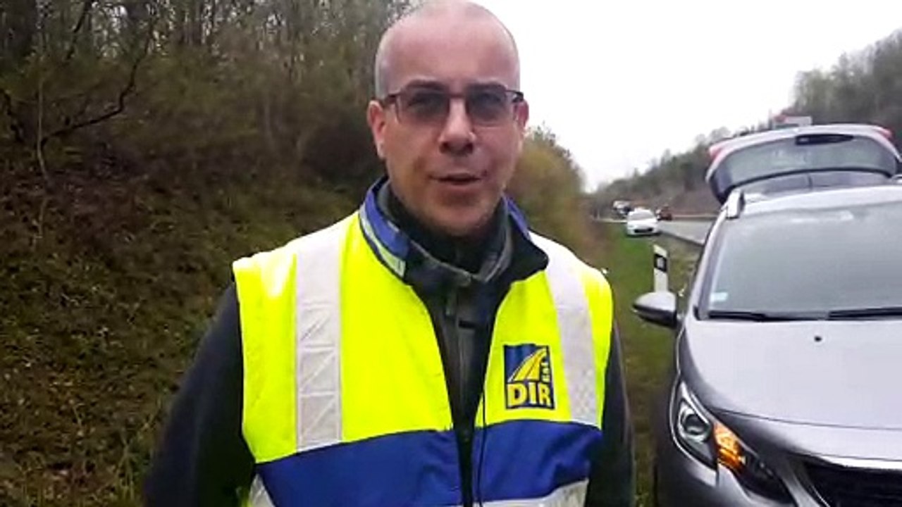 Nettoyage de la RN 19 par les services de la Di...