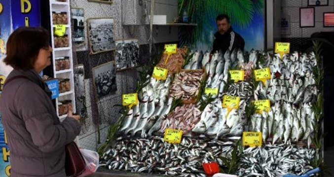 Av Yasağı Öncesi Balık Tezgahları Doldu Taştı