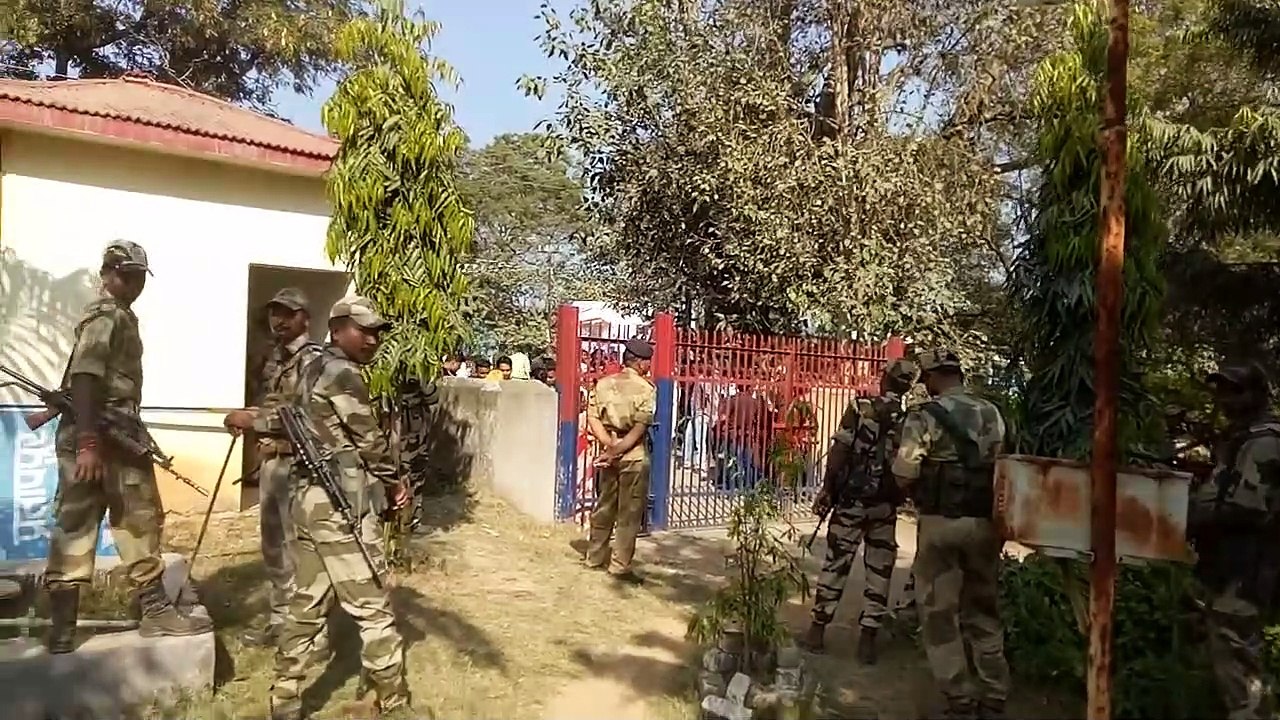 भाजपा कांग्रेस कार्यकर्ताओं में मारपीट का आरोप कांग्रेसियों ने घेरा थाना एक पक्षीय कार्यवाही को लेकर