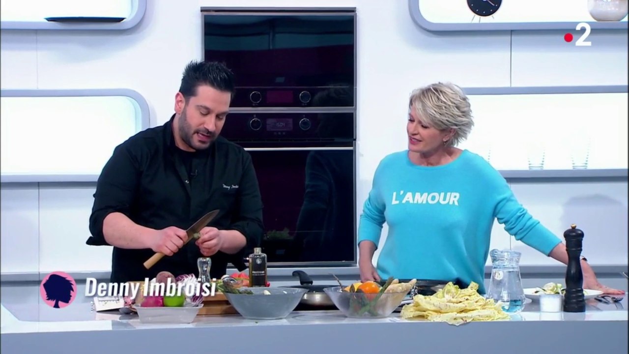 Denny Imbroisi dans l'émission "C'est au programme" le lundi 08 Mars sur France 2