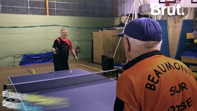 À 100 ans, Jean-Paul Boudeville est le doyen des pongistes de France