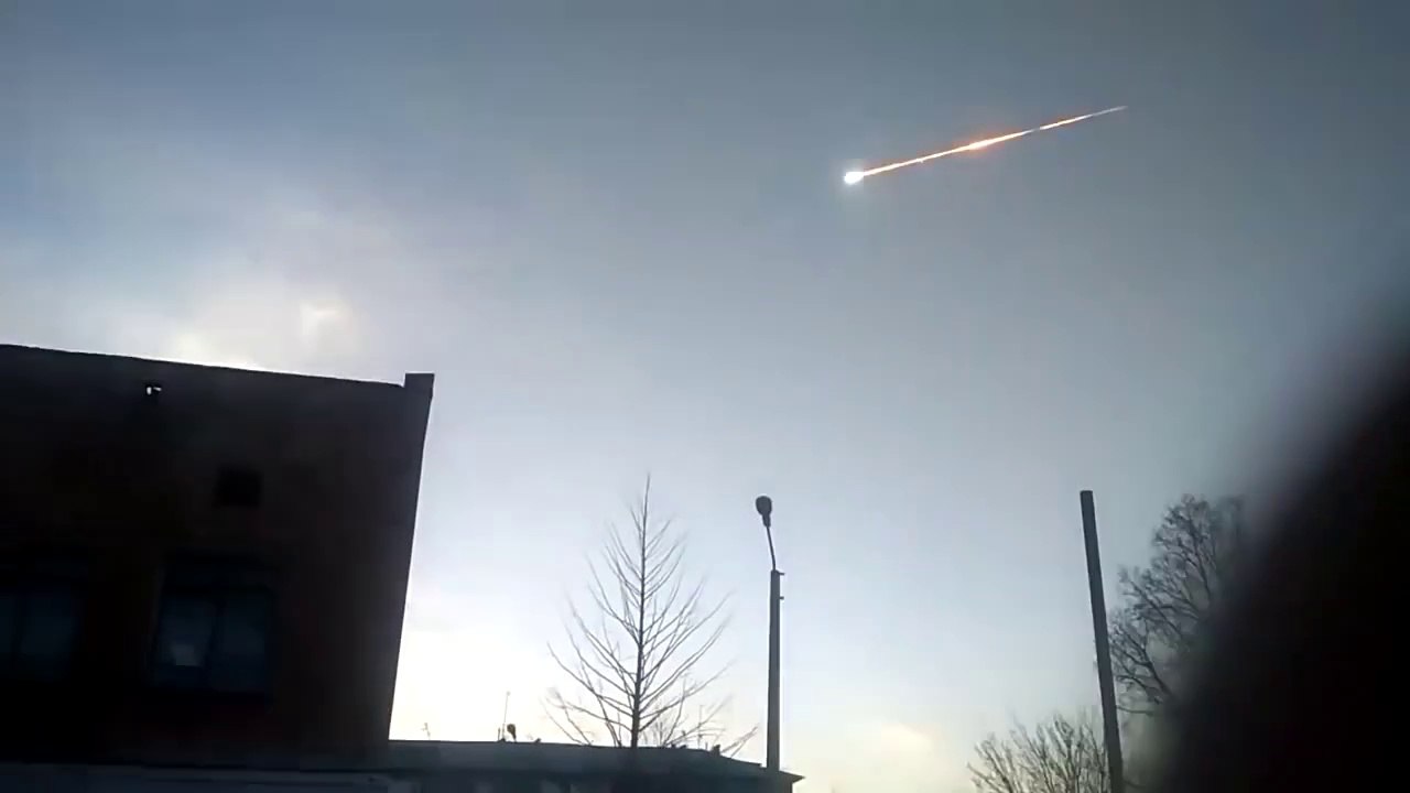 Ils filment des Météores dans le ciel de russie